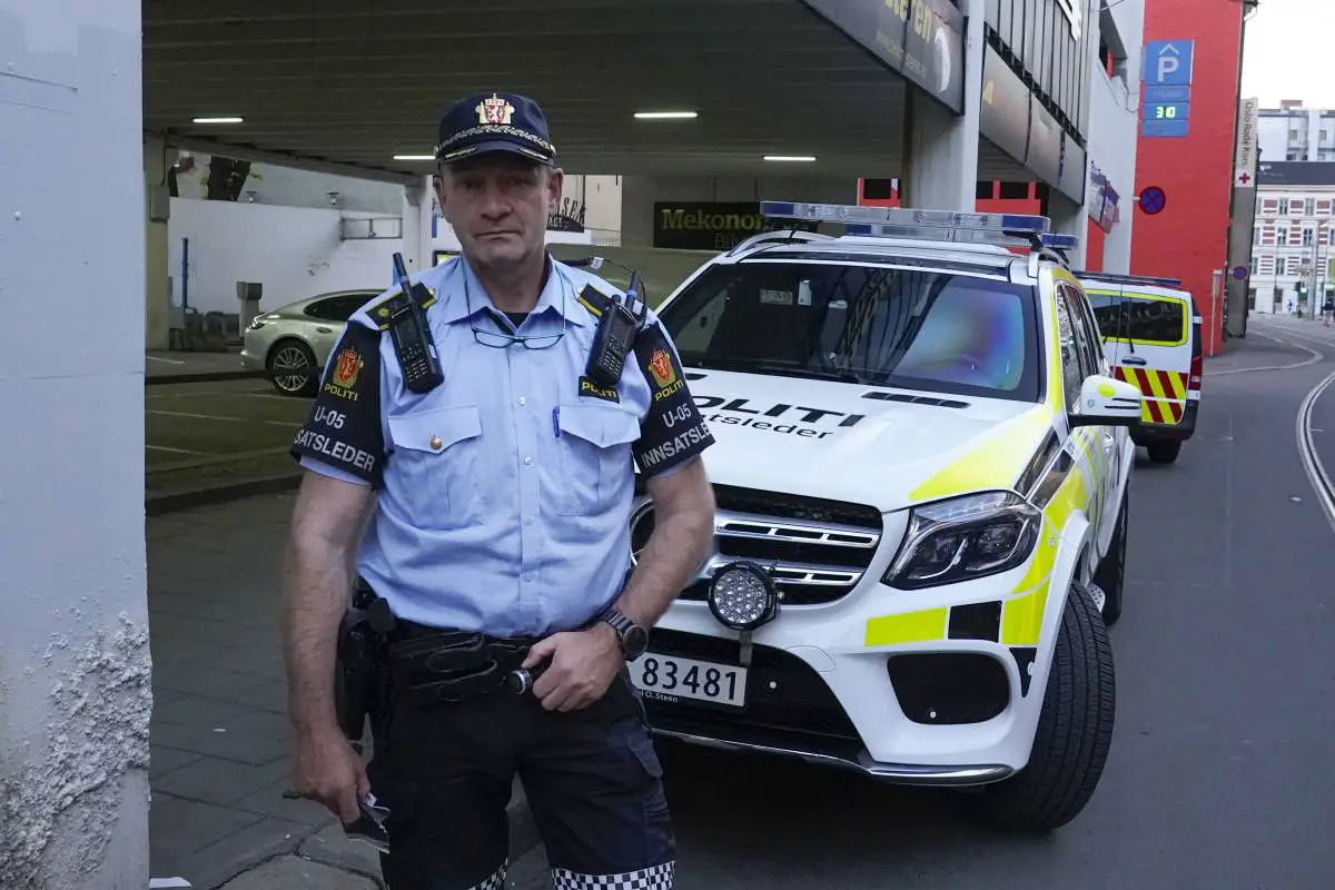 PHOTO: Personne poignardée avec un objet pointu à Oslo 8 PHOTO: Personne poignardée avec un objet pointu à Oslo - 7