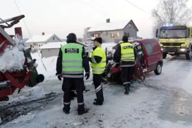 Nøtterøy: une femme dans la vingtaine décède après avoir été heurtée par un camion poubelle - 20