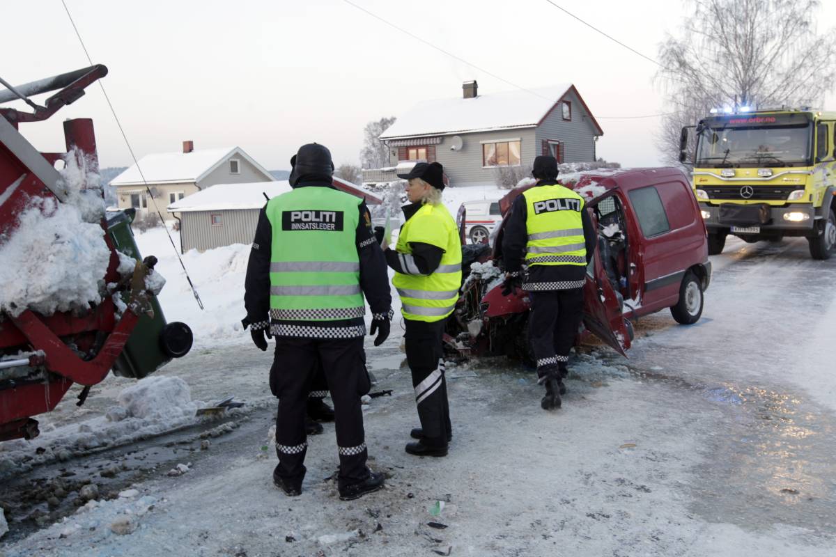 Nøtterøy: une femme dans la vingtaine décède après avoir été heurtée par un camion poubelle 4 Nøtterøy: une femme dans la vingtaine décède après avoir été heurtée par un camion poubelle - 3