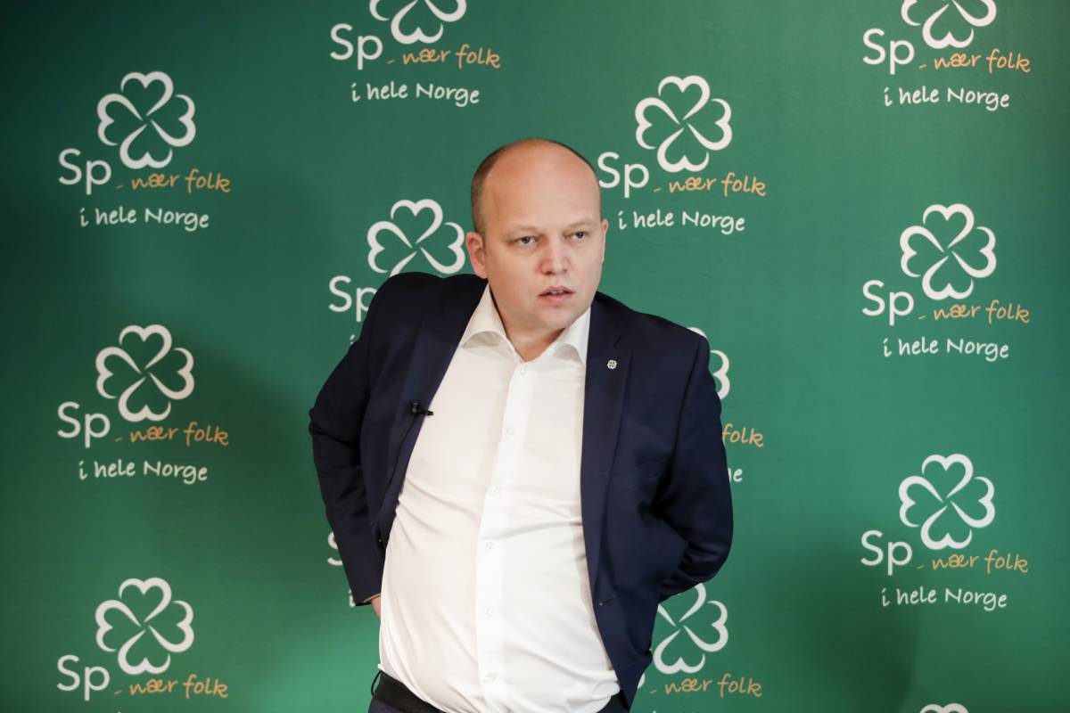 Le Parti du centre de la Norvège rejette la coopération du gouvernement avec le Parti du progrès 4 Le Parti du centre de la Norvège rejette la coopération du gouvernement avec le Parti du progrès - 3