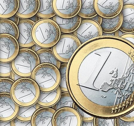 Un euro coûte maintenant plus de 10 couronnes 35 Un euro coûte maintenant plus de 10 couronnes - 34