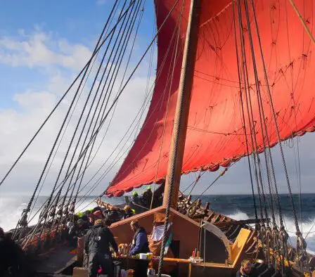 Le plus grand navire viking du monde naviguera vers l'Amérique depuis la Norvège dimanche 23 Le plus grand navire viking du monde naviguera vers l'Amérique depuis la Norvège dimanche - 22