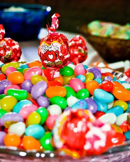 Les paris en ligne gros dans le kiosque à bonbons suédois 8 Les paris en ligne gros dans le kiosque à bonbons suédois - 7