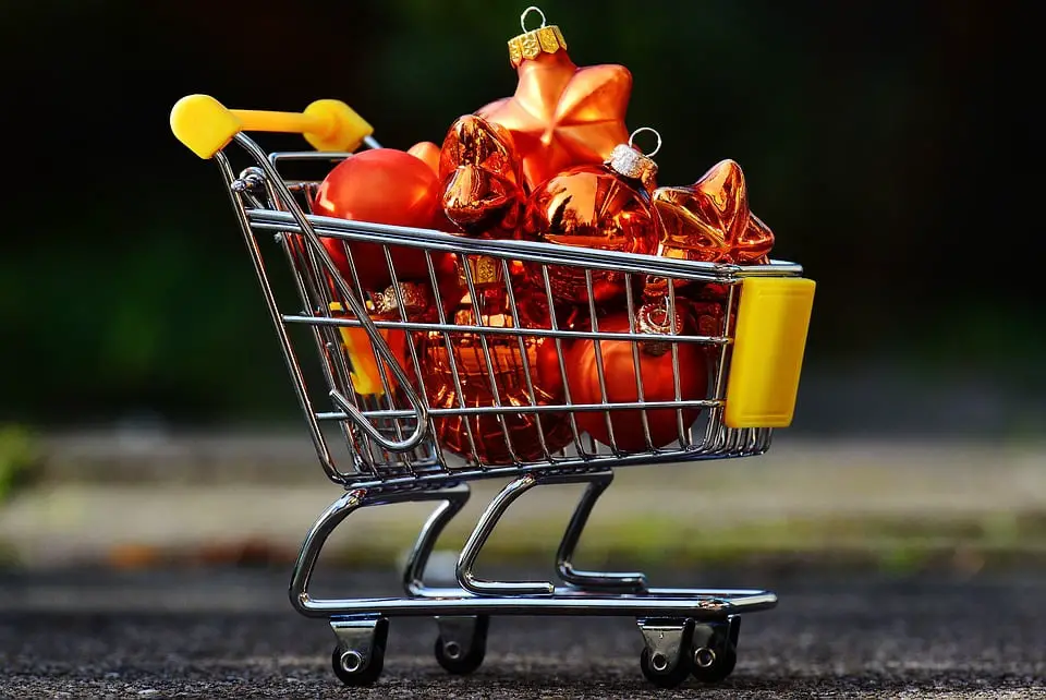 Les Norvégiens dépenseront 11000 NOK pour le commerce de Noël 4 Les Norvégiens dépenseront 11000 NOK pour le commerce de Noël - 3