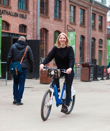 De plus en plus de personnes utilisent le vélo pour se déplacer 23 De plus en plus de personnes utilisent le vélo pour se déplacer - 22
