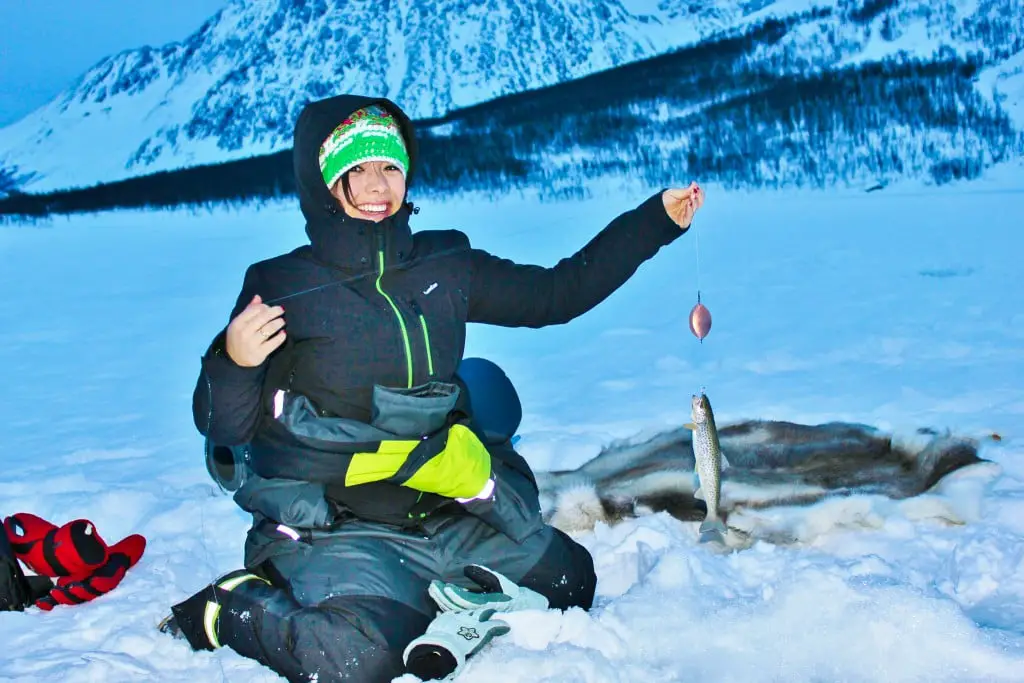 Pêche sur glace dans les Alpes de Lyngen 4 Pêche sur glace dans les Alpes de Lyngen - 3