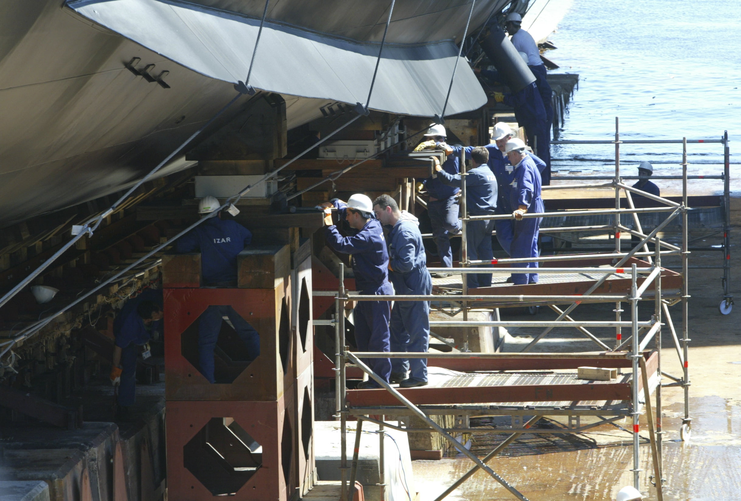 Les travailleurs étrangers des chantiers navals doivent payer leur chemin pour travailler eux-mêmes 6 Les travailleurs étrangers des chantiers navals doivent payer leur chemin pour travailler eux-mêmes - 5