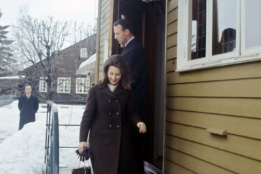 La maison d'enfance de la reine est découpée et déplacée - 20