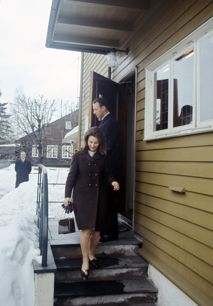 La maison d'enfance de la reine est découpée et déplacée 4 La maison d'enfance de la reine est découpée et déplacée - 3
