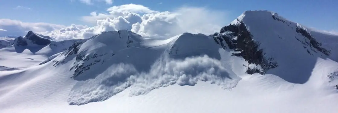 Grand danger d'avalanches dans l'ouest de la Norvège 4 Grand danger d'avalanches dans l'ouest de la Norvège - 3