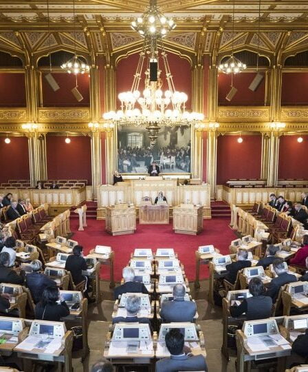 Le vote s'arrête à 21h00 CET 26 Le vote s'arrête à 21h00 CET - 25