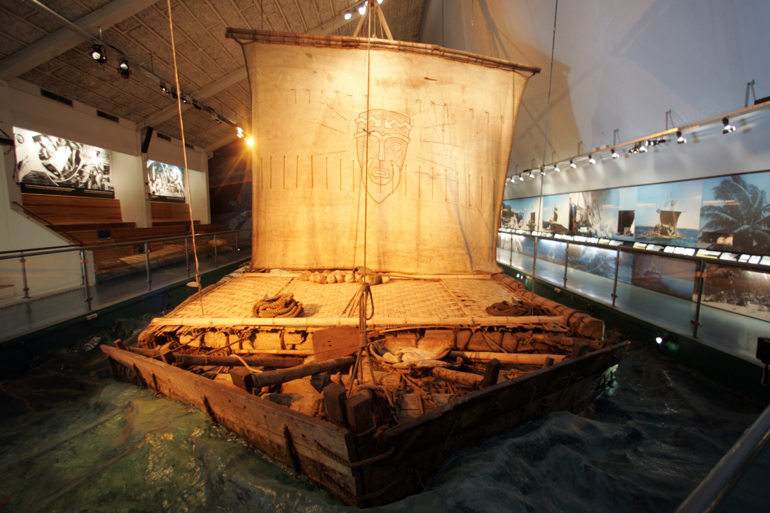 Le Kon-tiki 2 annule l'expédition 4 Le Kon-tiki 2 annule l'expédition - 3