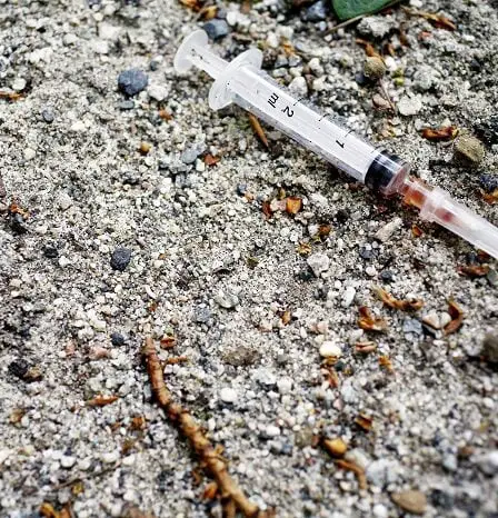 Problèmes de drogue et troubles mentaux 15 Problèmes de drogue et troubles mentaux - 14