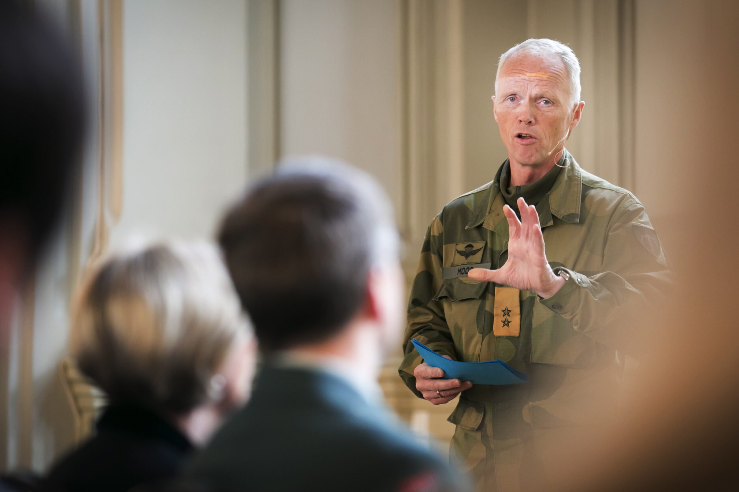 Prix de la liberté d'expression à Robert Mood 4 Prix de la liberté d'expression à Robert Mood - 3