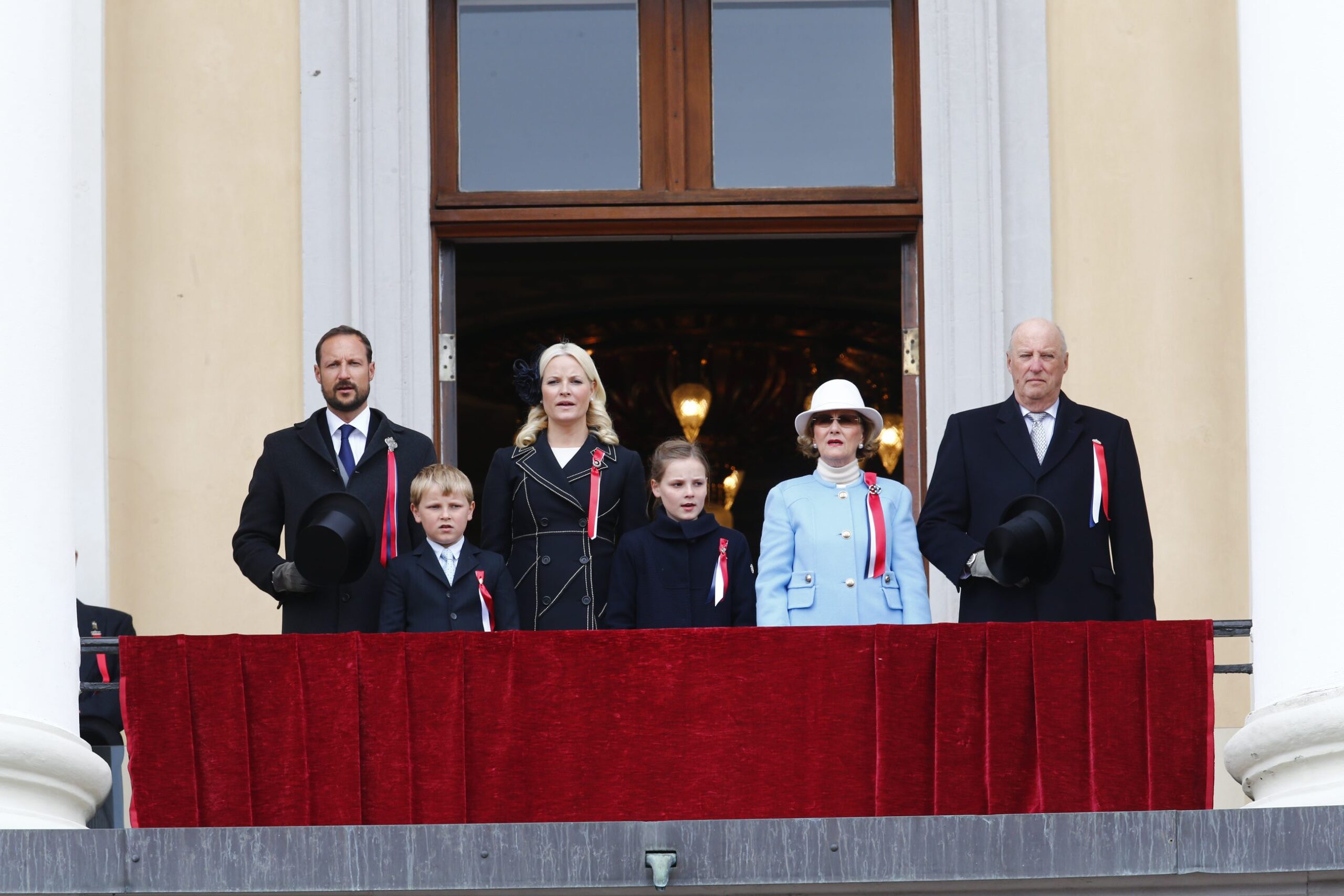 L'anniversaire du couple royal doit être une fête pour tout le monde 4 L'anniversaire du couple royal doit être une fête pour tout le monde - 3