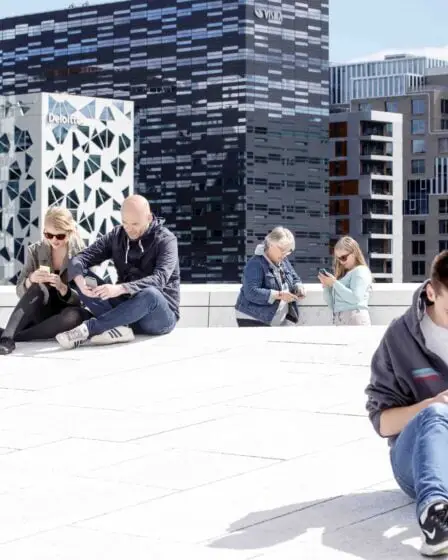 La jeunesse norvégienne stressée par l'absence de `` j'aime '' 5 La jeunesse norvégienne stressée par l'absence de `` j'aime '' - 4
