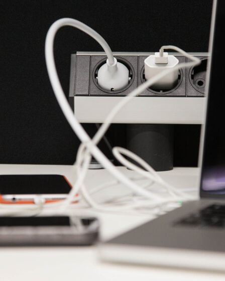 Apple rappelle des chargeurs pour tablettes et Mac 11 Apple rappelle des chargeurs pour tablettes et Mac - 10