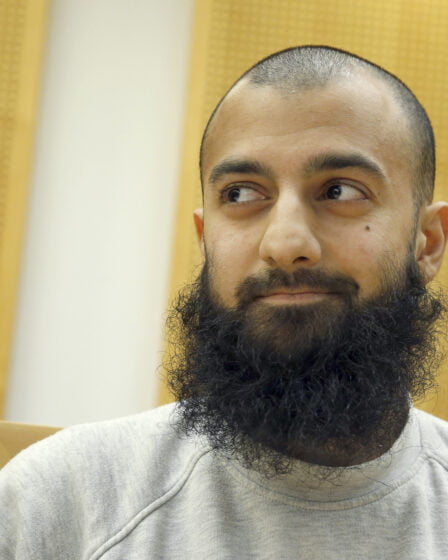 Seierstad: Hussain opérait comme agent de voyage pour les combattants étrangers 8 Seierstad: Hussain opérait comme agent de voyage pour les combattants étrangers - 7