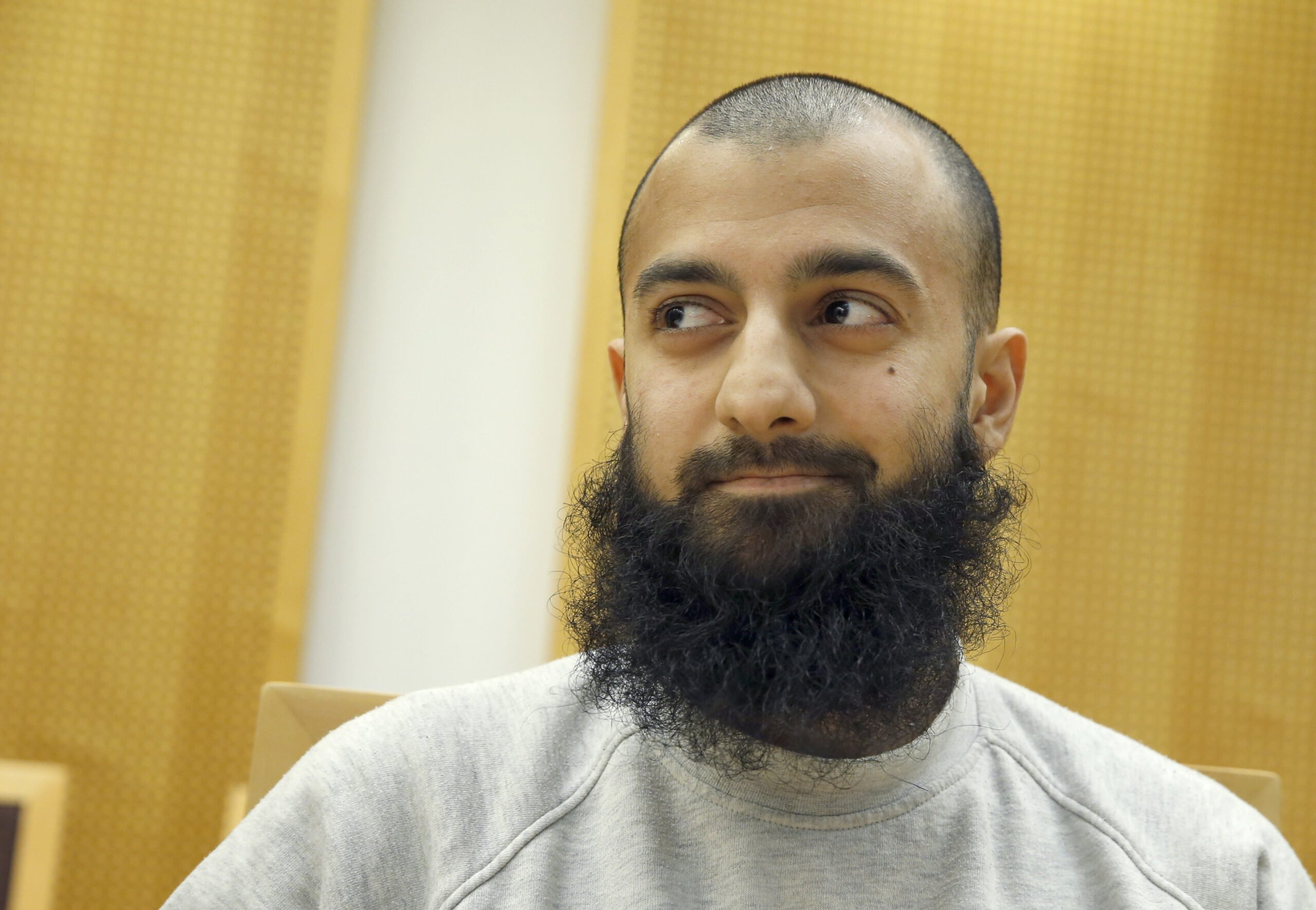 Seierstad: Hussain opérait comme agent de voyage pour les combattants étrangers 4 Seierstad: Hussain opérait comme agent de voyage pour les combattants étrangers - 3