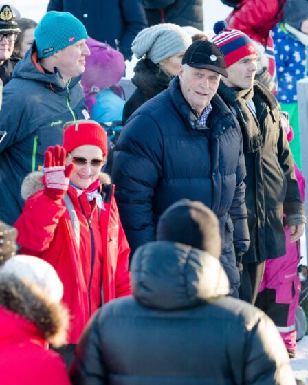Le roi et la reine ont célébré avec joie et joie hivernales 26 Le roi et la reine ont célébré avec joie et joie hivernales - 25
