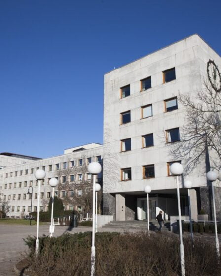 Quatre sur dix pensent qu'ils obtiennent peu en échange de l'argent des licences 5 Quatre sur dix pensent qu'ils obtiennent peu en échange de l'argent des licences - 4