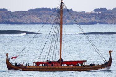 Le plus grand navire viking du monde a besoin d'argent - 67