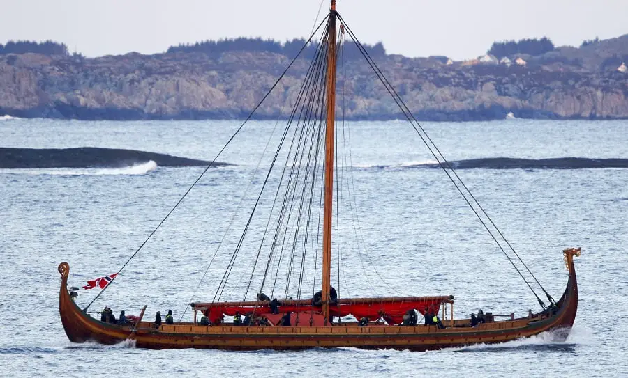 Le plus grand navire viking du monde a besoin d'argent 4 Le plus grand navire viking du monde a besoin d'argent - 3