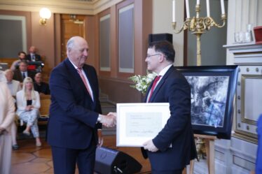 Kjetil Tasker reçoit le prix de recherche sur le cancer du roi Olav V - 18