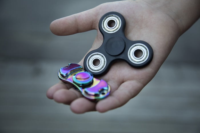 Les fileuses Fidget représentent un danger pour les enfants, prévient l'UE 4 Les fileuses Fidget représentent un danger pour les enfants, prévient l'UE - 3