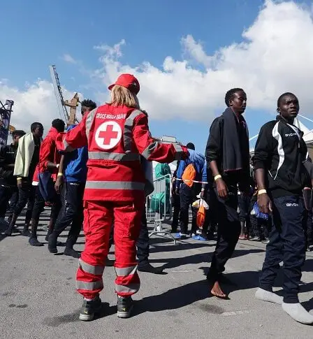 La vague de migrants en provenance d'Afrique du Nord augmente 2 La vague de migrants en provenance d'Afrique du Nord augmente - 1