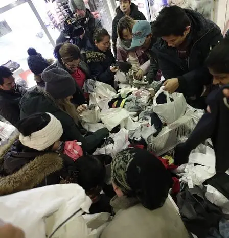 Ouverture tranquille du `` Black Friday '' à Vestby 8 Ouverture tranquille du `` Black Friday '' à Vestby - 7