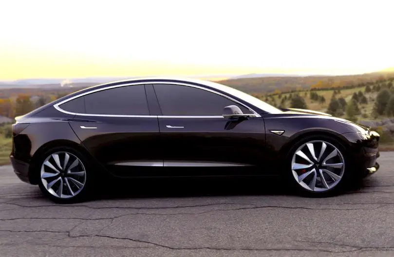 Le gouvernement introduit des « frais Tesla » 4 Le gouvernement introduit des « frais Tesla » - 3