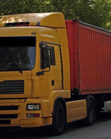 La taxe controversée sur les camions reportée - Norway Today - 25