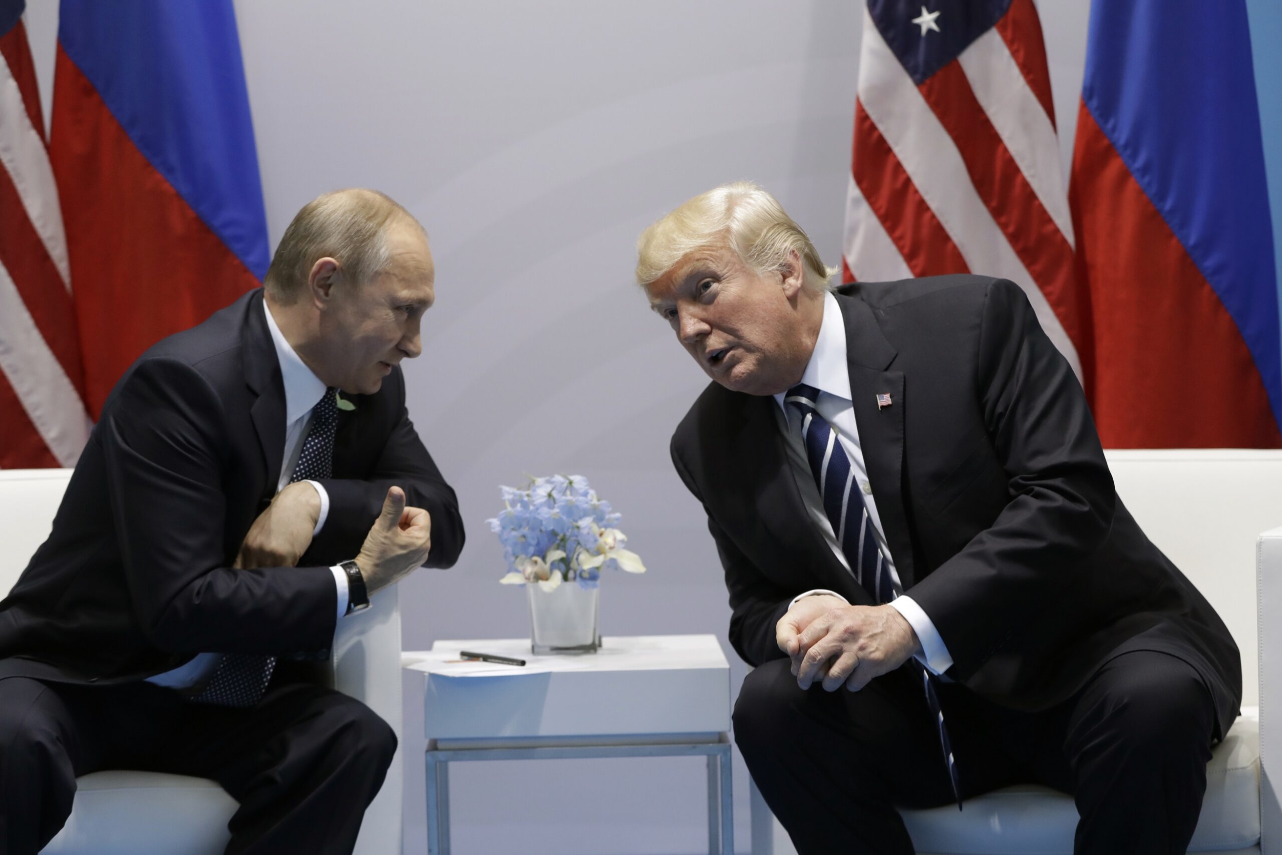 Rencontre entre Trump et Poutine plus longue que prévu 4 Rencontre entre Trump et Poutine plus longue que prévu - 3