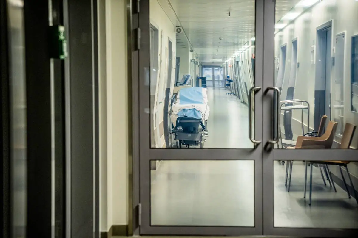 40 employés de l'hôpital universitaire d'Akershus mis en quarantaine après un cas corona inattendu - 3