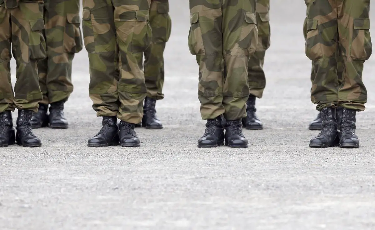 Onze soldats testés positifs pour la couronne après un voyage en ville à Tromsø 4 Onze soldats testés positifs pour la couronne après un voyage en ville à Tromsø - 3