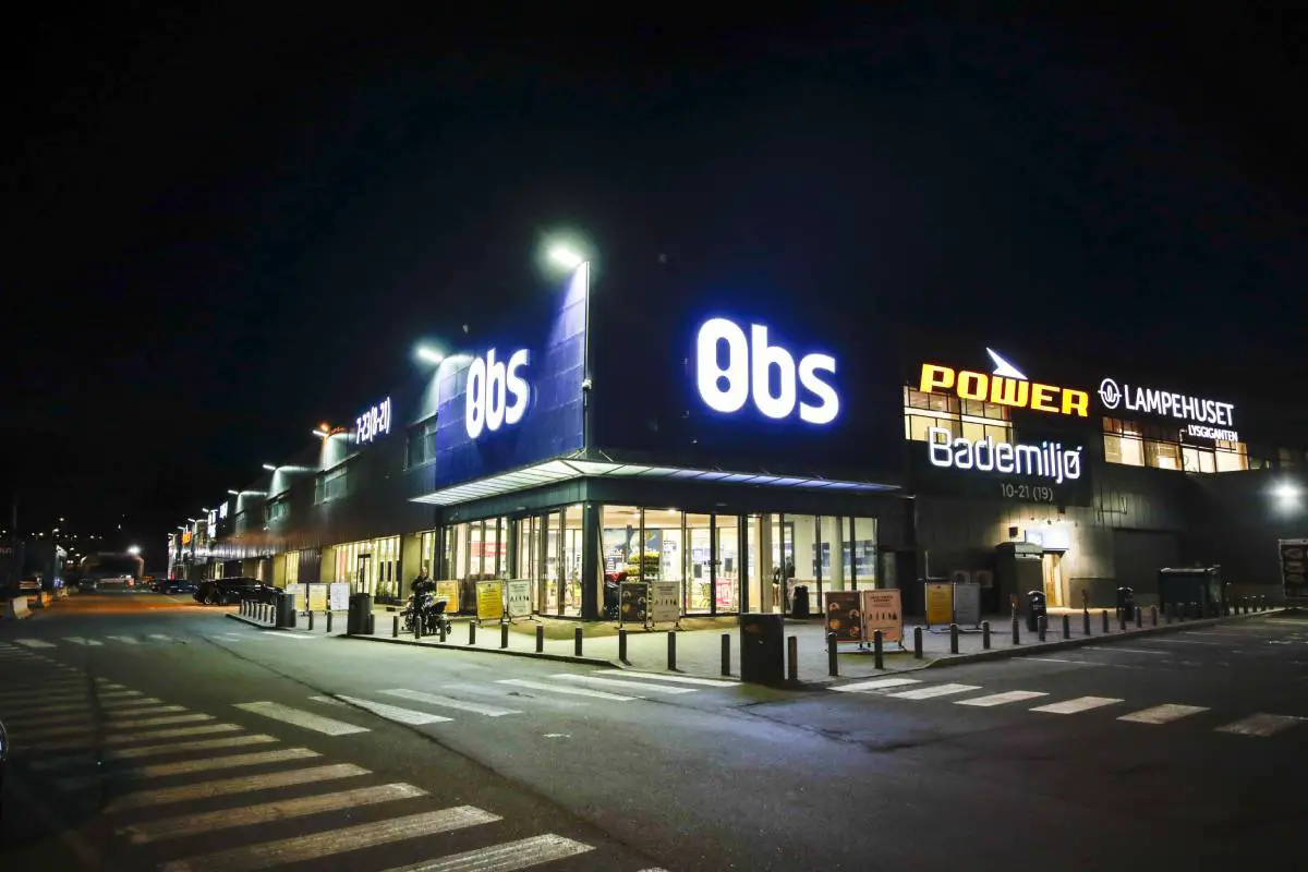 Quatre personnes se retrouvent à l'urgence d'Oslo après que le magasin ait accidentellement rempli un distributeur de désinfectant pour les mains avec du liquide de nettoyage des drains 4 Quatre personnes se retrouvent à l'urgence d'Oslo après que le magasin ait accidentellement rempli un distributeur de désinfectant pour les mains avec du liquide de nettoyage des drains - 3