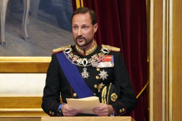 Le prince héritier de Norvège prononce le premier discours d'ouverture du Parlement : "Nous reprendrons la vie quotidienne" - 18