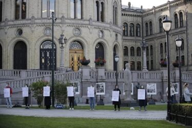 Des partis de jeunes manifestent en faveur des réfugiés de la Moria au parlement norvégien - 18