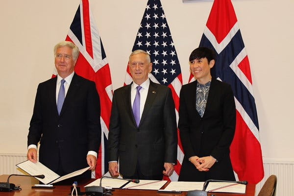 États-Unis, Royaume-Uni et Norvège : coopération trilatérale en matière de sécurité maritime 4 États-Unis, Royaume-Uni et Norvège : coopération trilatérale en matière de sécurité maritime - 3