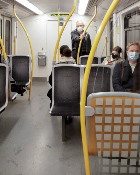 Plusieurs municipalités autour d'Oslo vont introduire l'utilisation obligatoire du masque facial 23 Plusieurs municipalités autour d'Oslo vont introduire l'utilisation obligatoire du masque facial - 22