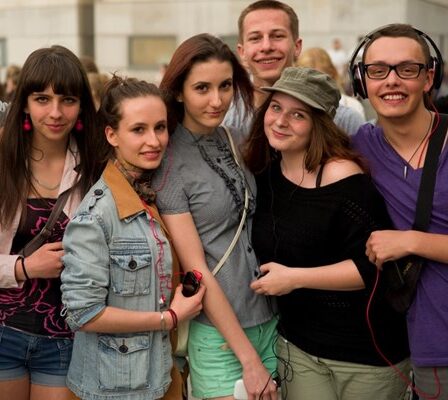 Grand intérêt pour la stimulation de l'emploi des jeunes en Europe 2 Grand intérêt pour la stimulation de l'emploi des jeunes en Europe - 1