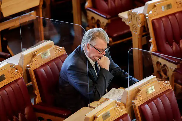 Grøvan de KrF : - Un pas vers une « société conçue » 4 Grøvan de KrF : - Un pas vers une « société conçue » - 3