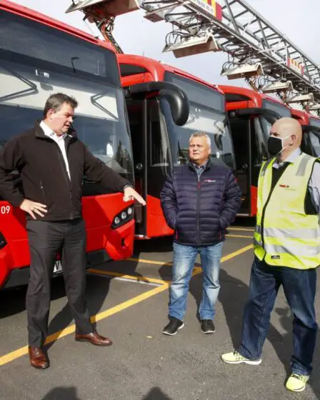 Le conciliateur d'État norvégien invite les parties à un conflit de grève des bus à se rencontrer mercredi 19 Le conciliateur d'État norvégien invite les parties à un conflit de grève des bus à se rencontrer mercredi - 18