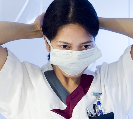 Plusieurs maisons de soins infirmiers à Oslo réintroduisent les masques faciaux 30 Plusieurs maisons de soins infirmiers à Oslo réintroduisent les masques faciaux - 29