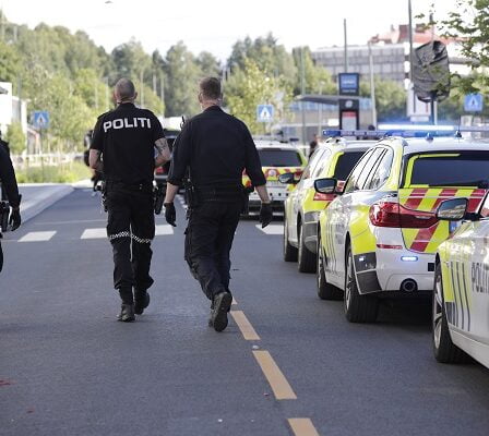 Huit personnes arrêtées après plusieurs combats de masse à Oslo 2 Huit personnes arrêtées après plusieurs combats de masse à Oslo - 1