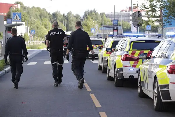 Huit personnes arrêtées après plusieurs combats de masse à Oslo 4 Huit personnes arrêtées après plusieurs combats de masse à Oslo - 3