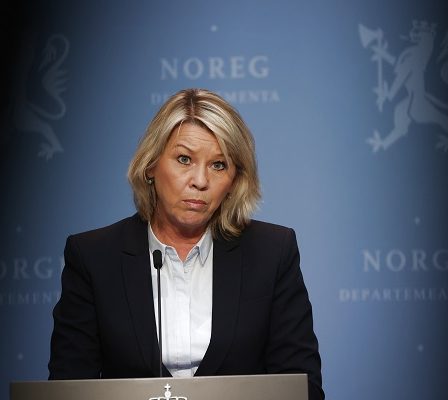 Les travailleurs immigrés et les étudiants bénéficient d'une réduction des restrictions d'entrée 13 Les travailleurs immigrés et les étudiants bénéficient d'une réduction des restrictions d'entrée - 12