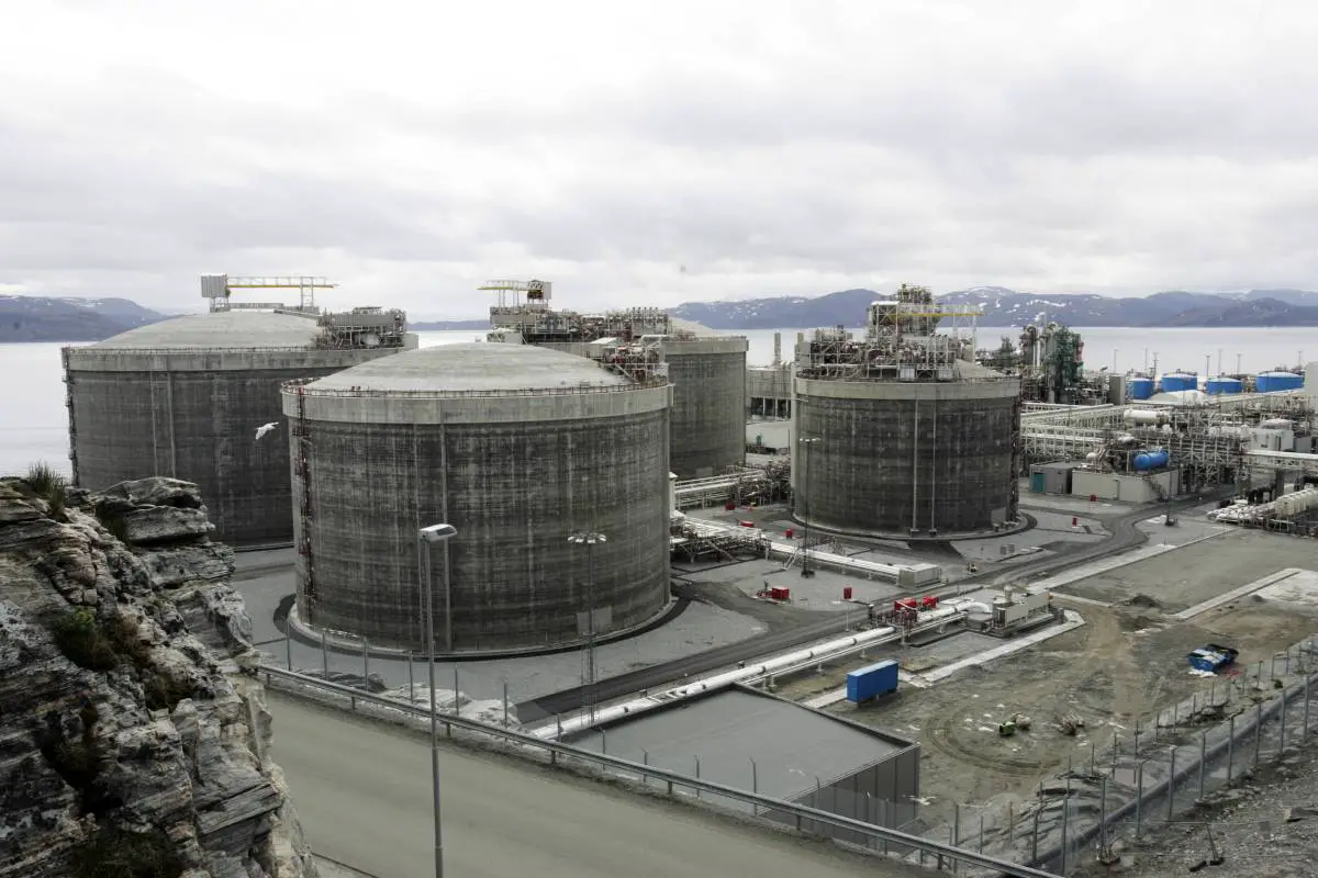 Un incendie se déclare à l'usine à gaz d'Equinor à Melkøya, à l'extérieur de Hammerfest 4 Un incendie se déclare à l'usine à gaz d'Equinor à Melkøya, à l'extérieur de Hammerfest - 3