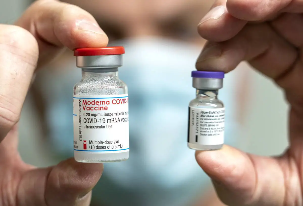 Le FHI norvégien permet de combiner les doses de vaccin Pfizer et Moderna - dans certaines situations 4 Le FHI norvégien permet de combiner les doses de vaccin Pfizer et Moderna - dans certaines situations - 3